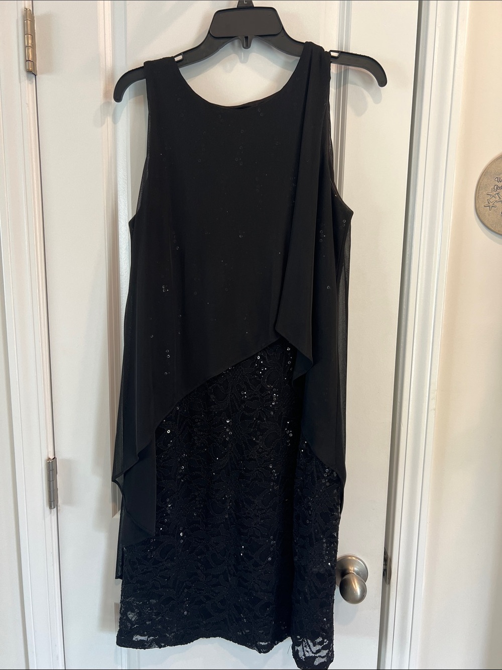Tiana B. Black Sleeveless Lace & Chiffon Formal Dress